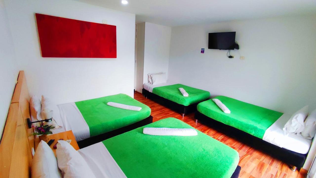 Hotel Berdez Неива Екстериор снимка